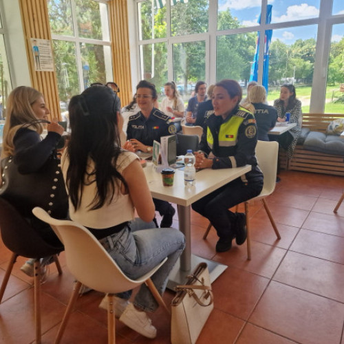 Cafeneaua prevenirii: O acțiune împotriva violenței domestice în Oradea