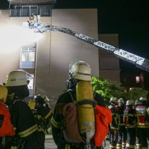 Un bărbat de 72 de ani, suspectat de incendierea Spitalului Marien din Hamburg, a fost arestat de poliția germană, potrivit DW. Bărbatul, care era pacient în cadrul spitalului, va fi prezentat luni în fața unui judecător, după ce a fost considerat suspect în urma anchetei, notează digi24.ro.
