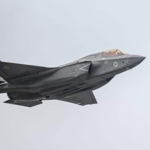 Tehnologia secretă a unuia dintre cele mai avansate avioane, în pericol: un F-35 al Marii Britanii este blocat în India de o lună